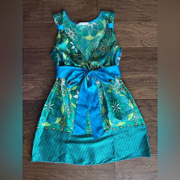 Charlotte Russe Tops - Long Satin Top (S)